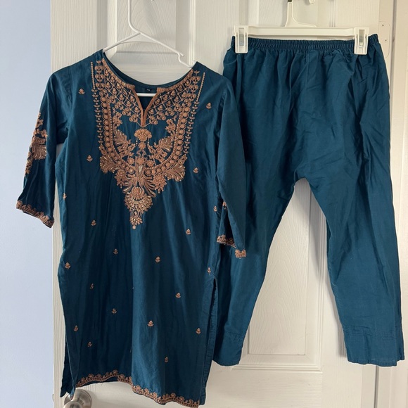 Teal Embroidered Kurta Set - Picture 1 of 13